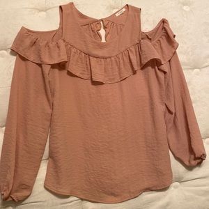 Pleione blouse, L with open shoulders, ruffles across front/back neckline